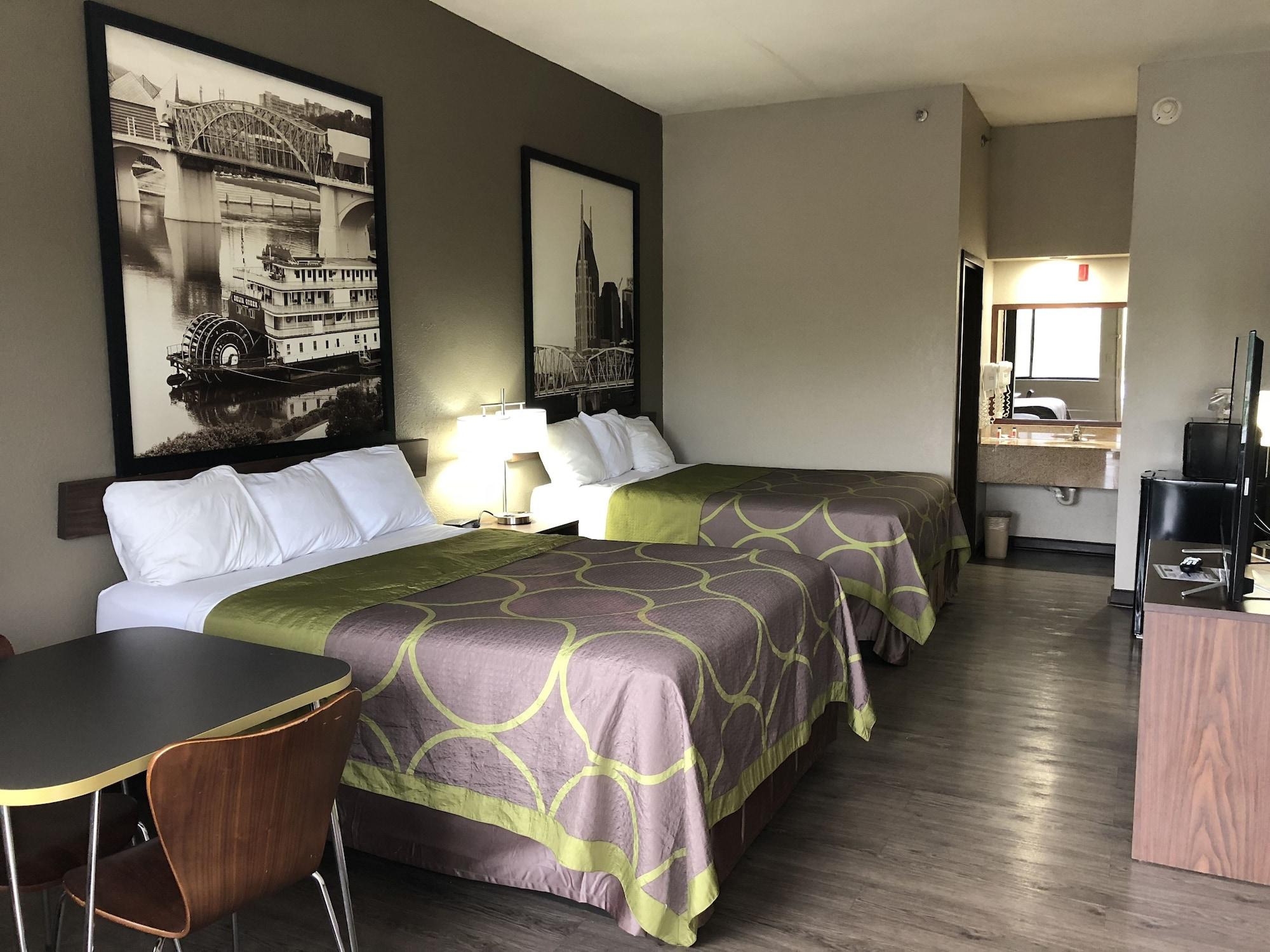 Super 8 By Wyndham Columbia Hotel Екстериор снимка