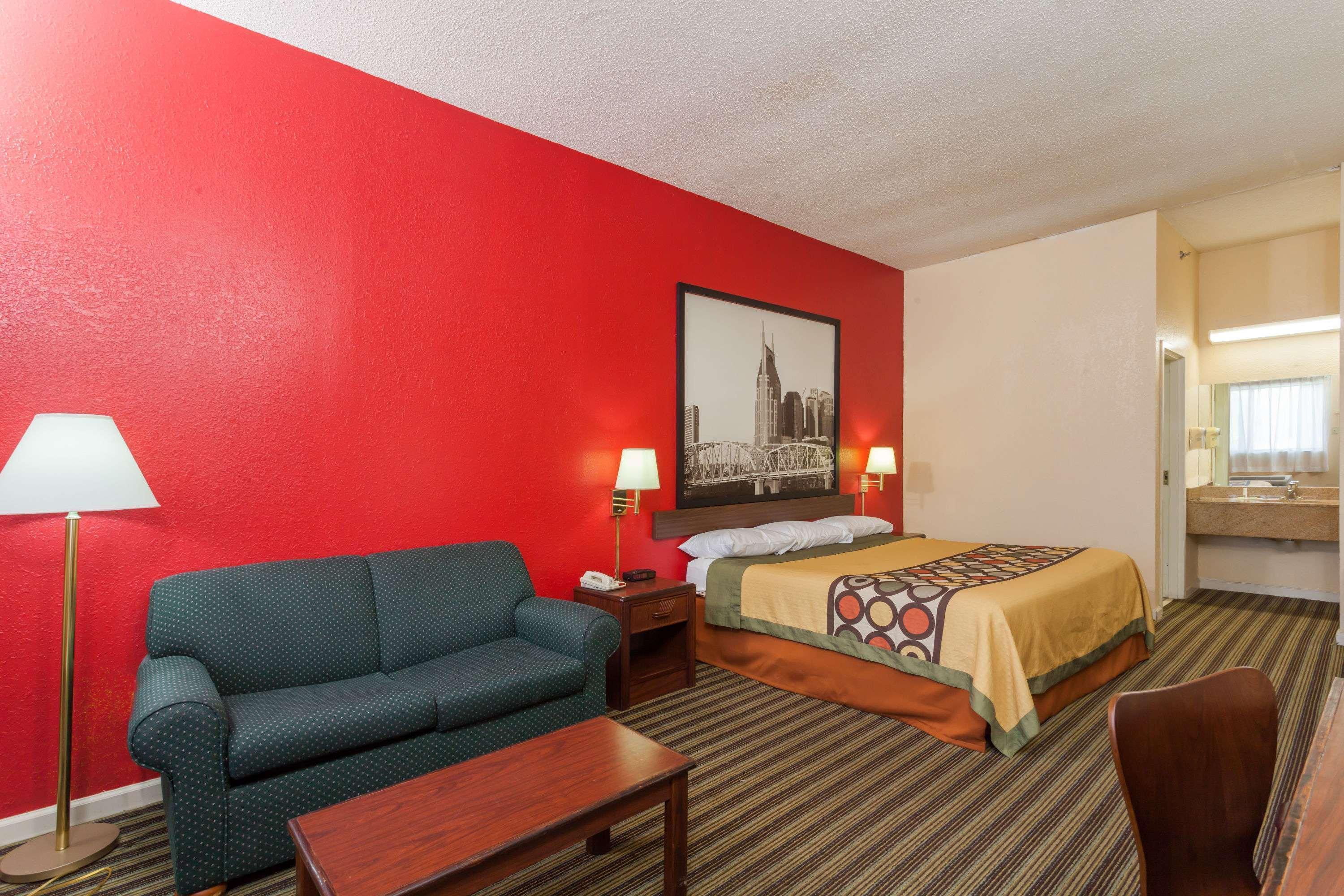 Super 8 By Wyndham Columbia Hotel Екстериор снимка