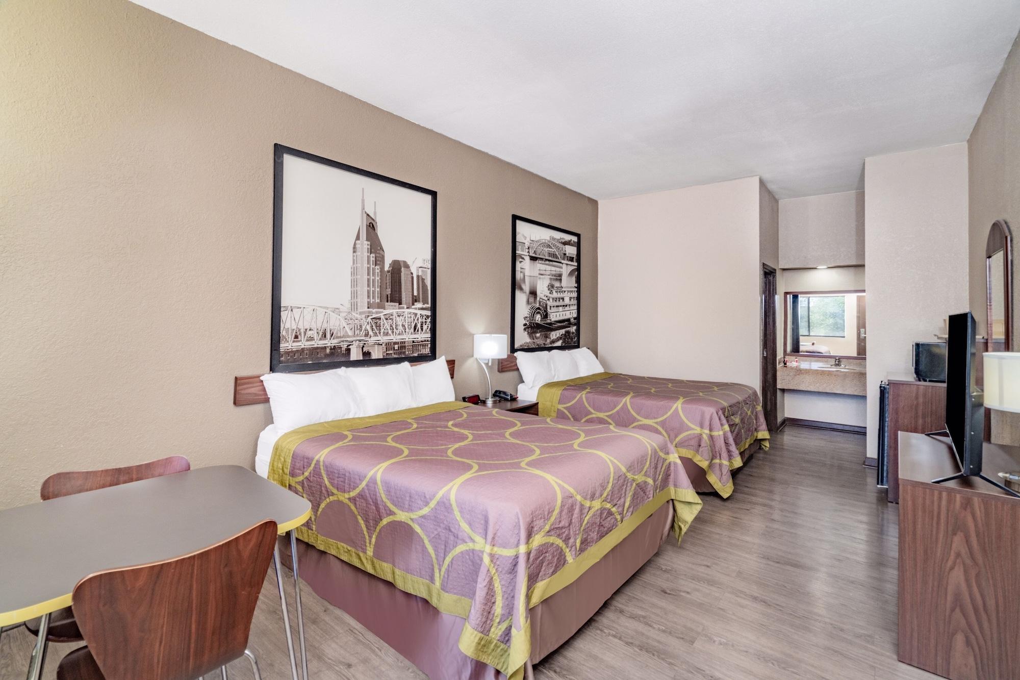Super 8 By Wyndham Columbia Hotel Екстериор снимка